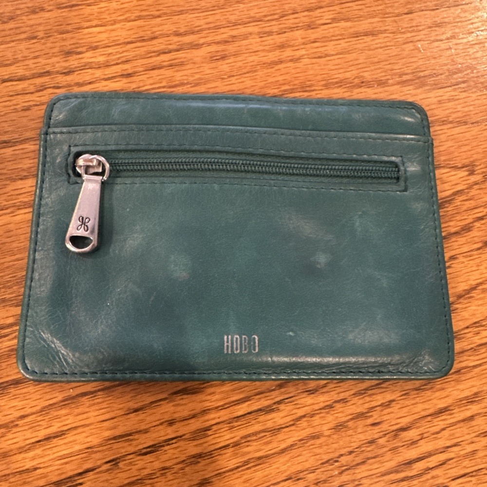 Hobo Gray Leather Slim Credit Card Wallet ID Window And Zip Close Pocket